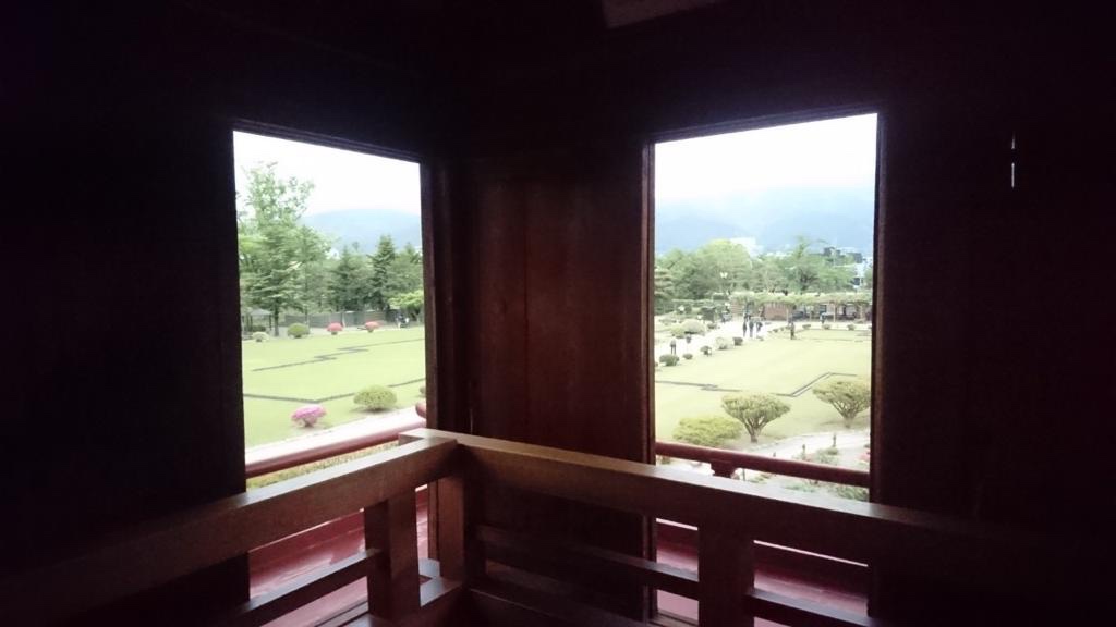 Moon-vieiwing wing in the Matsumoto Castle