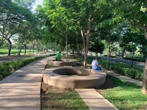 Community, circular seats, Filinvest Alabang