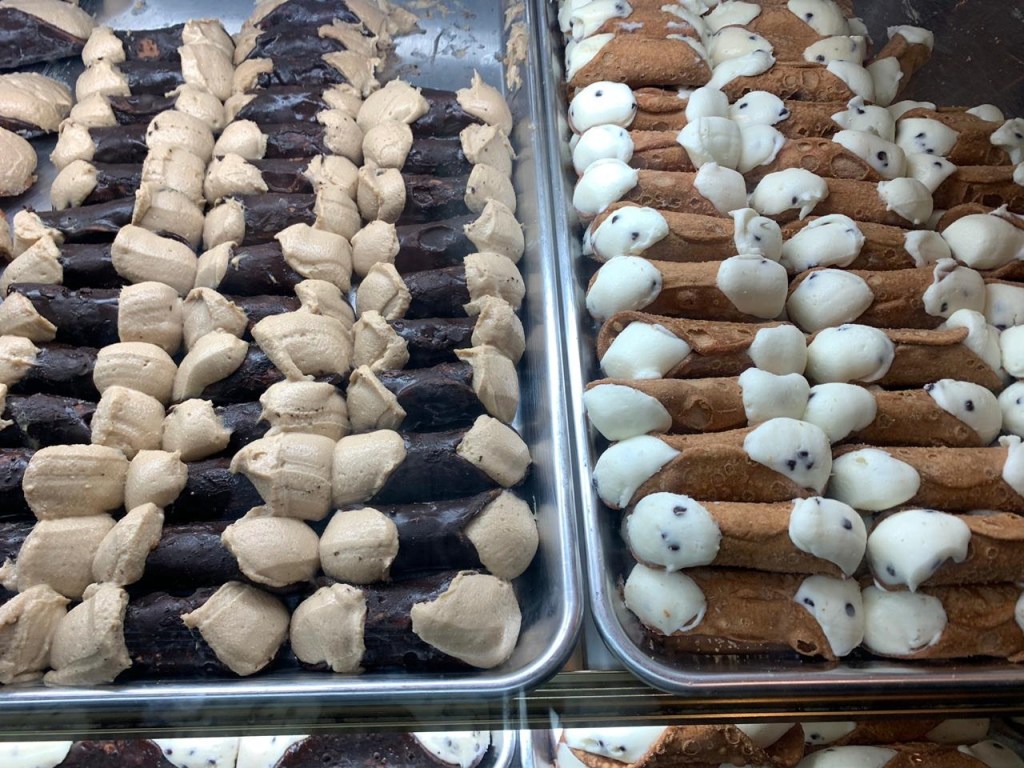Cannolis at the San Gennaro festival, September 2019